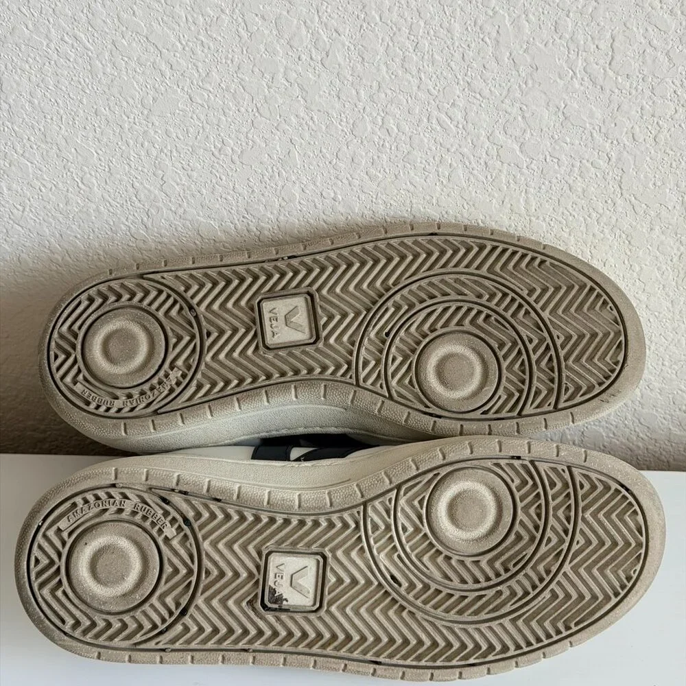 VEJA White Leather Sneakers V-10 Logo Lace Up Low Top Women's US 8 / EU 39 - Picture 7 of 8